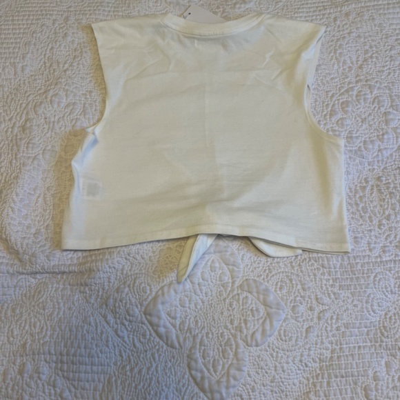 Lovers and friends Tie Front Top - Picture 2 of 5